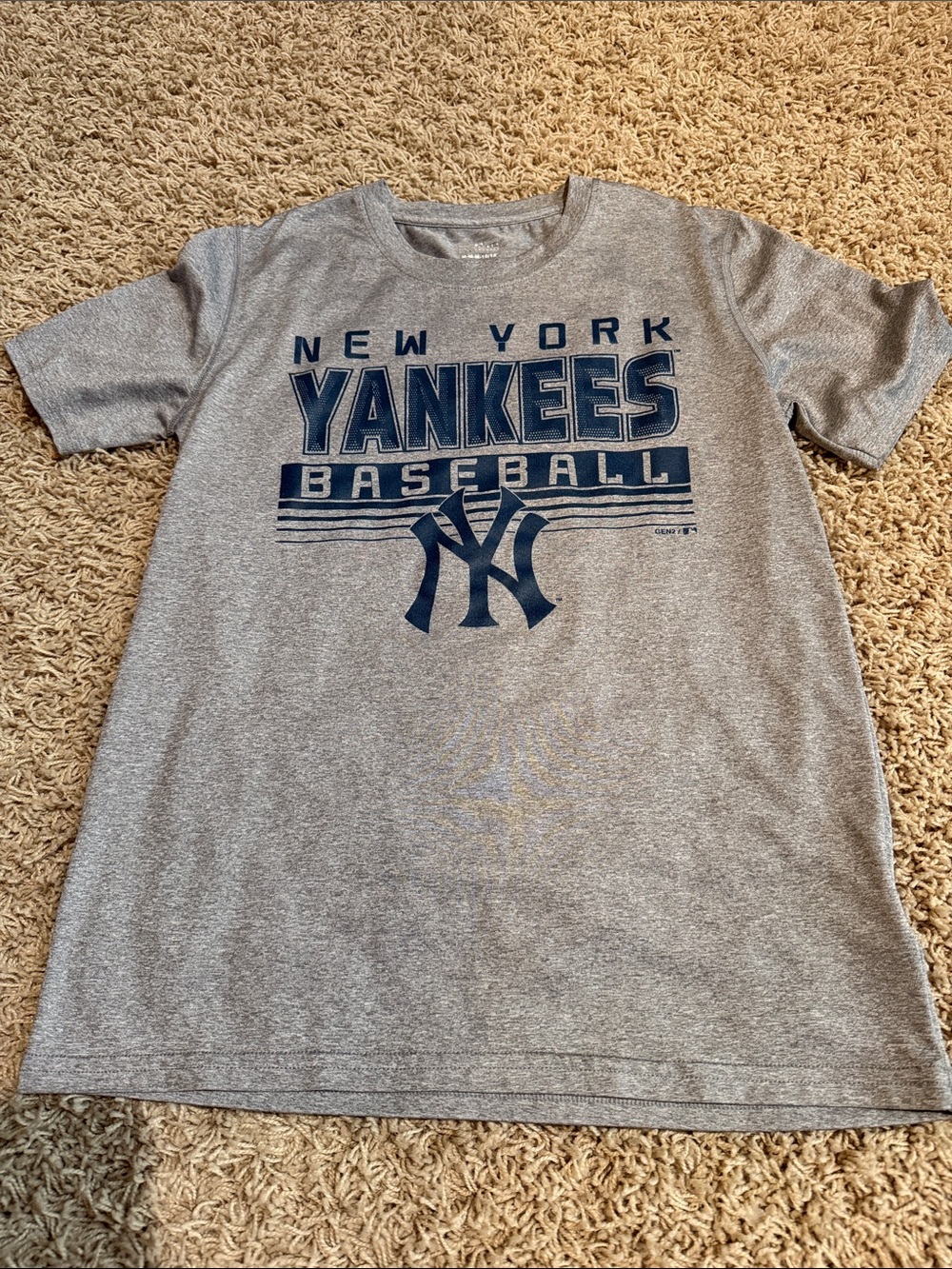 Gen2 Gray New York Yankees Baseball Tee